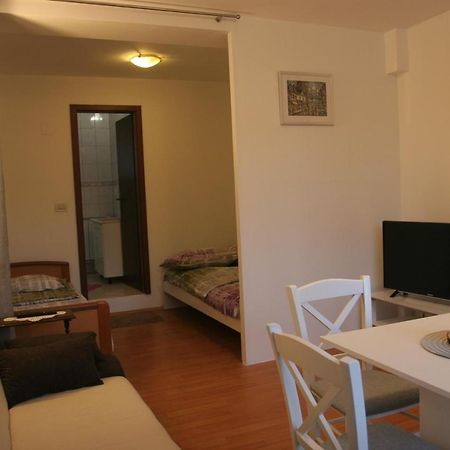 Studio Apartman Maria Cavle Luaran gambar