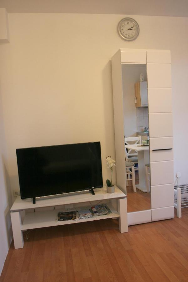 Studio Apartman Maria Cavle Luaran gambar